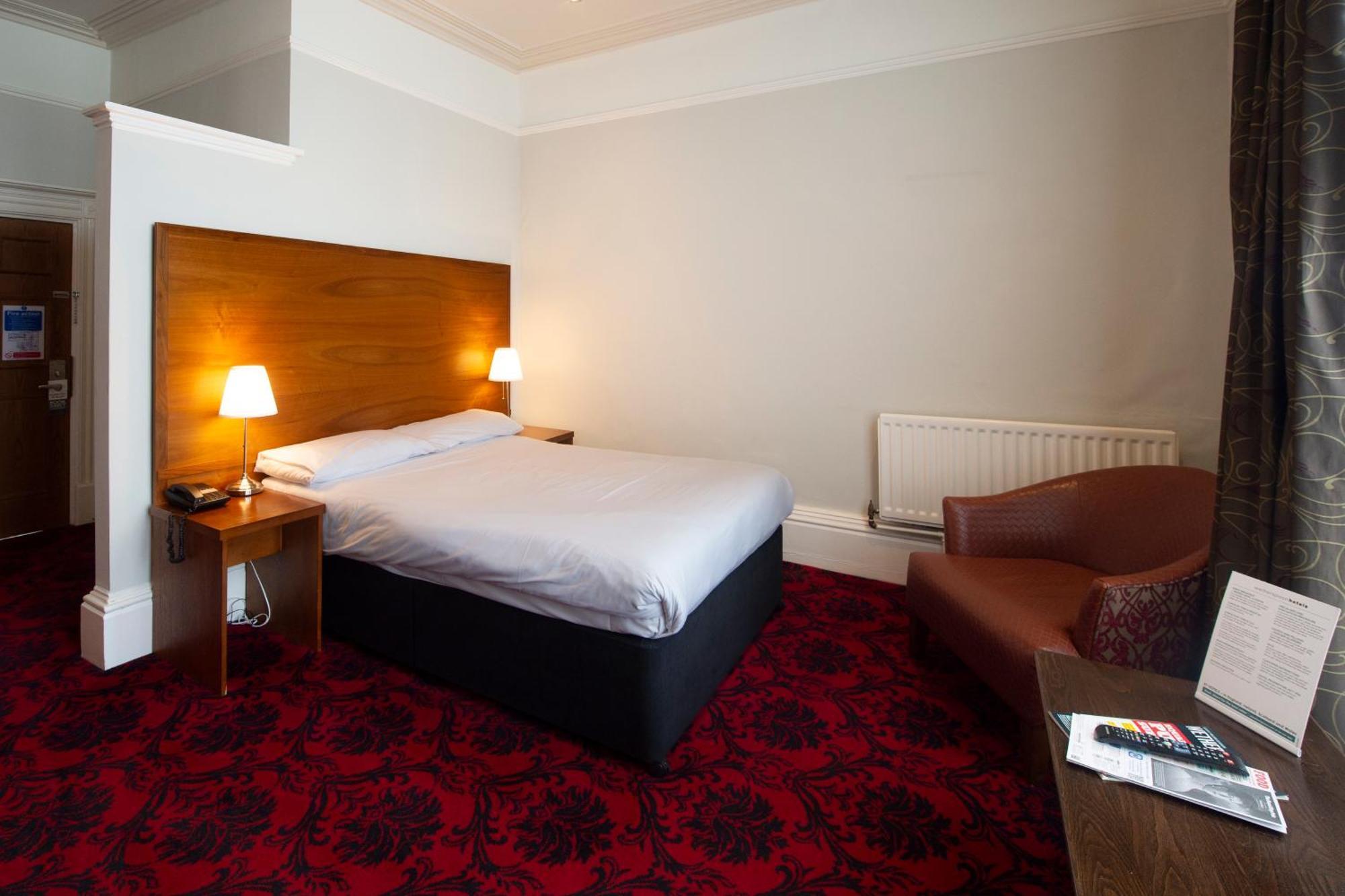 The Royal Hop Pole Wetherspoon Tewkesbury Ngoại thất bức ảnh